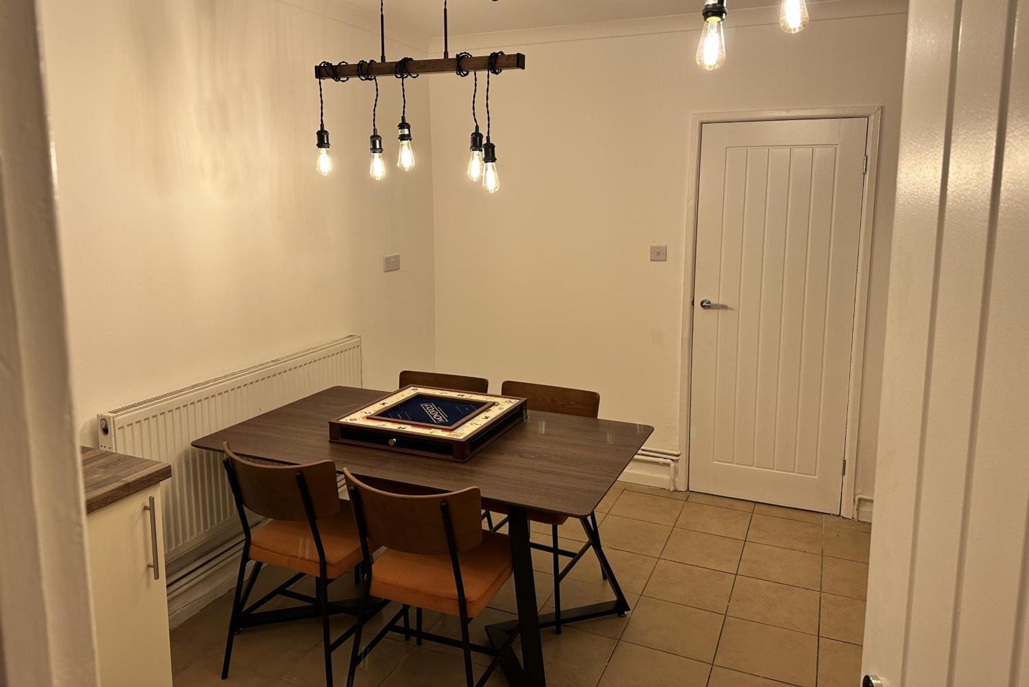 Stylish Miners Cottage, Treorchy, Rhondda Treorky ภายนอก รูปภาพ